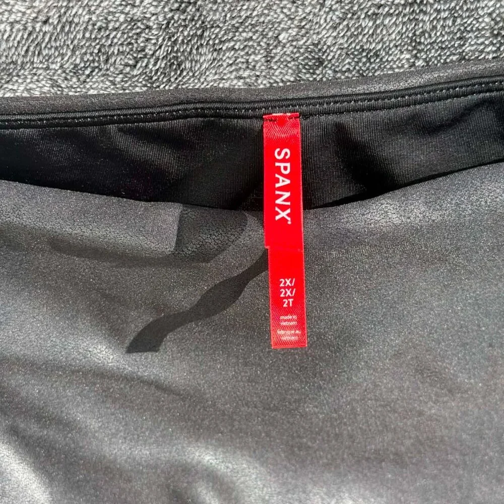 SPANX Faux Leather Leggings 2X • Clean Girl • Edgy Minimalist • Athleisure Lux - Picture 4 of 5